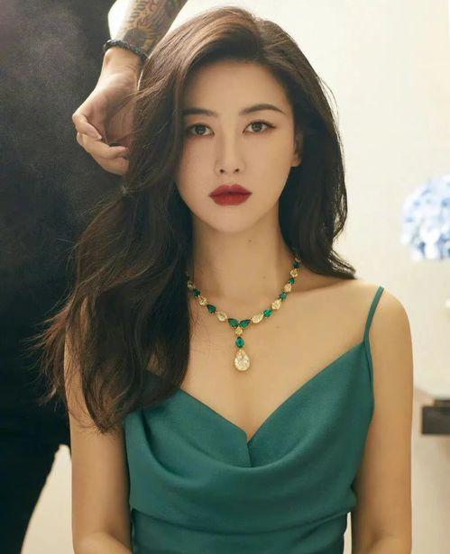 圈内人爆料维亚老公,揭秘娱乐圈背后的神秘人物